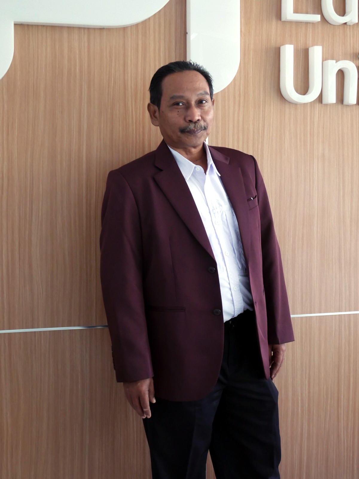 Agus Supriyatna, S.Sn., M.Pd