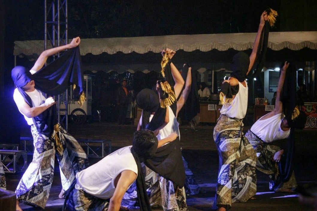 Menari dengan Rasa
