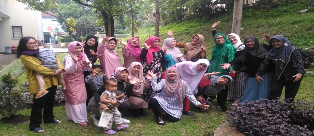 IIK FPSD MENGGELAR PERINGATAN HUT RI KE 72