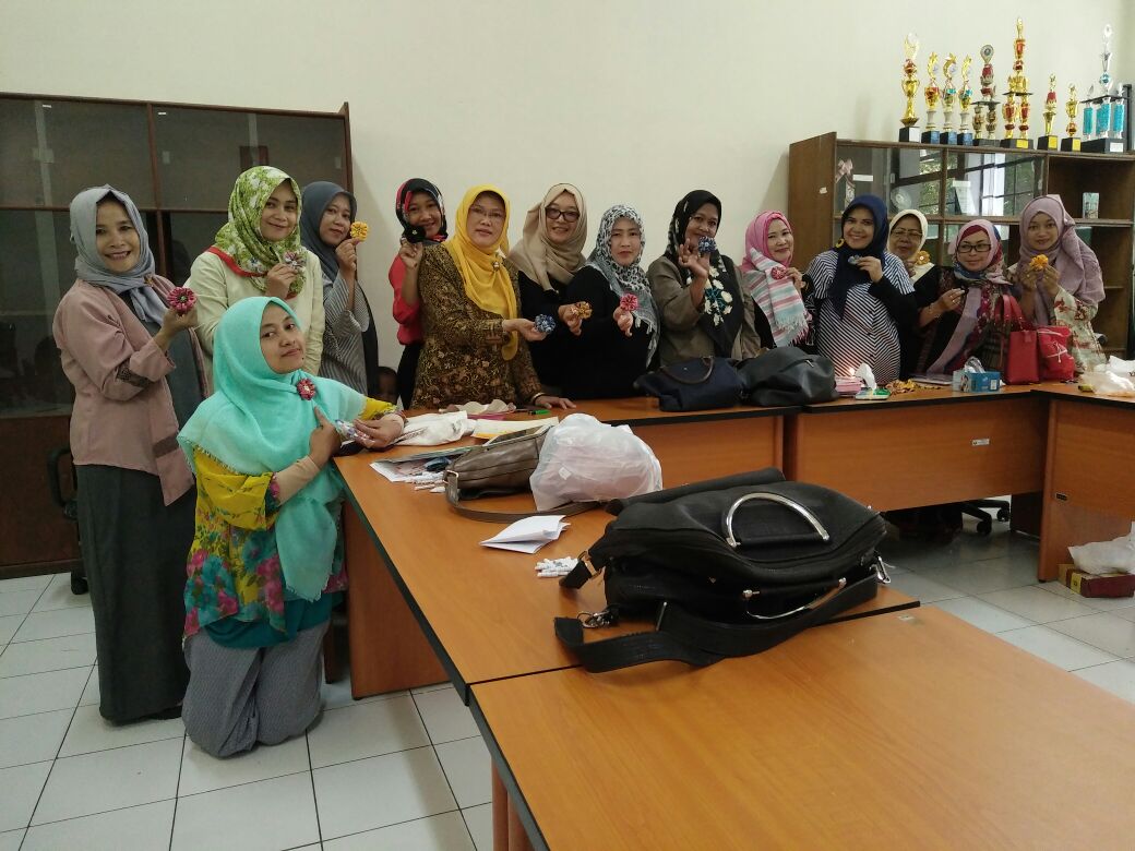 Pertemuan Rutin IIK FPSD UPI