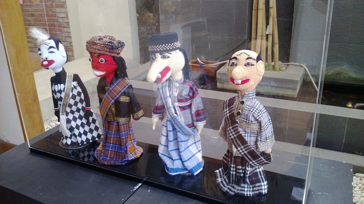 PAMERAN REKA RAKIT