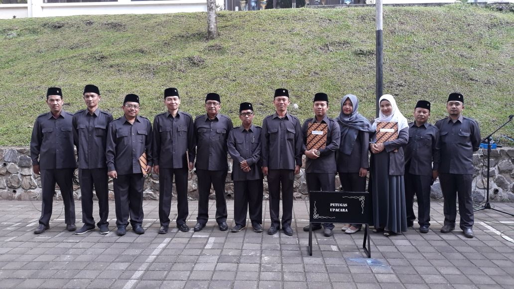 UPACARA BENDERA
