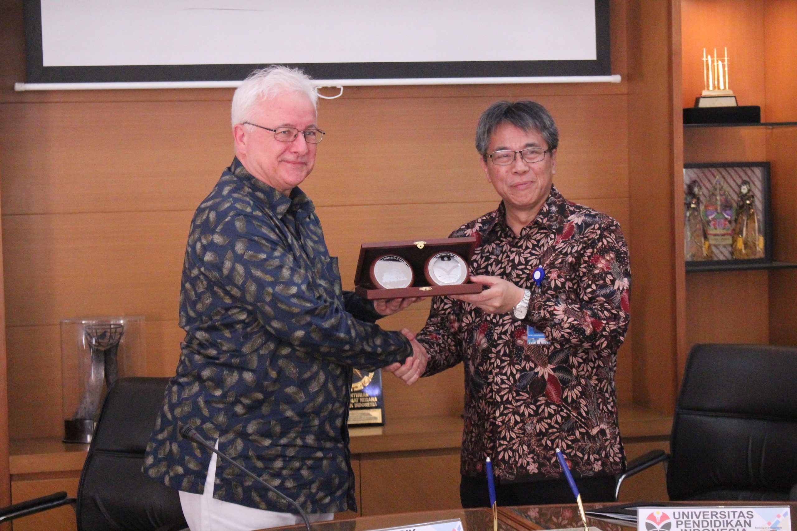 MOU Musikhochschule Lϋbeck Dengan UPI
