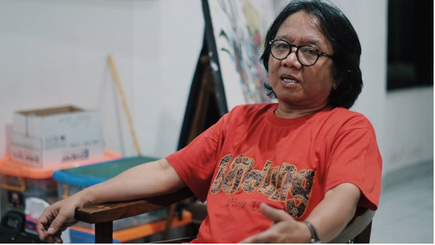 Sulap Bekas Bungkus Mi Instan Jadi Karya Seni Rupa