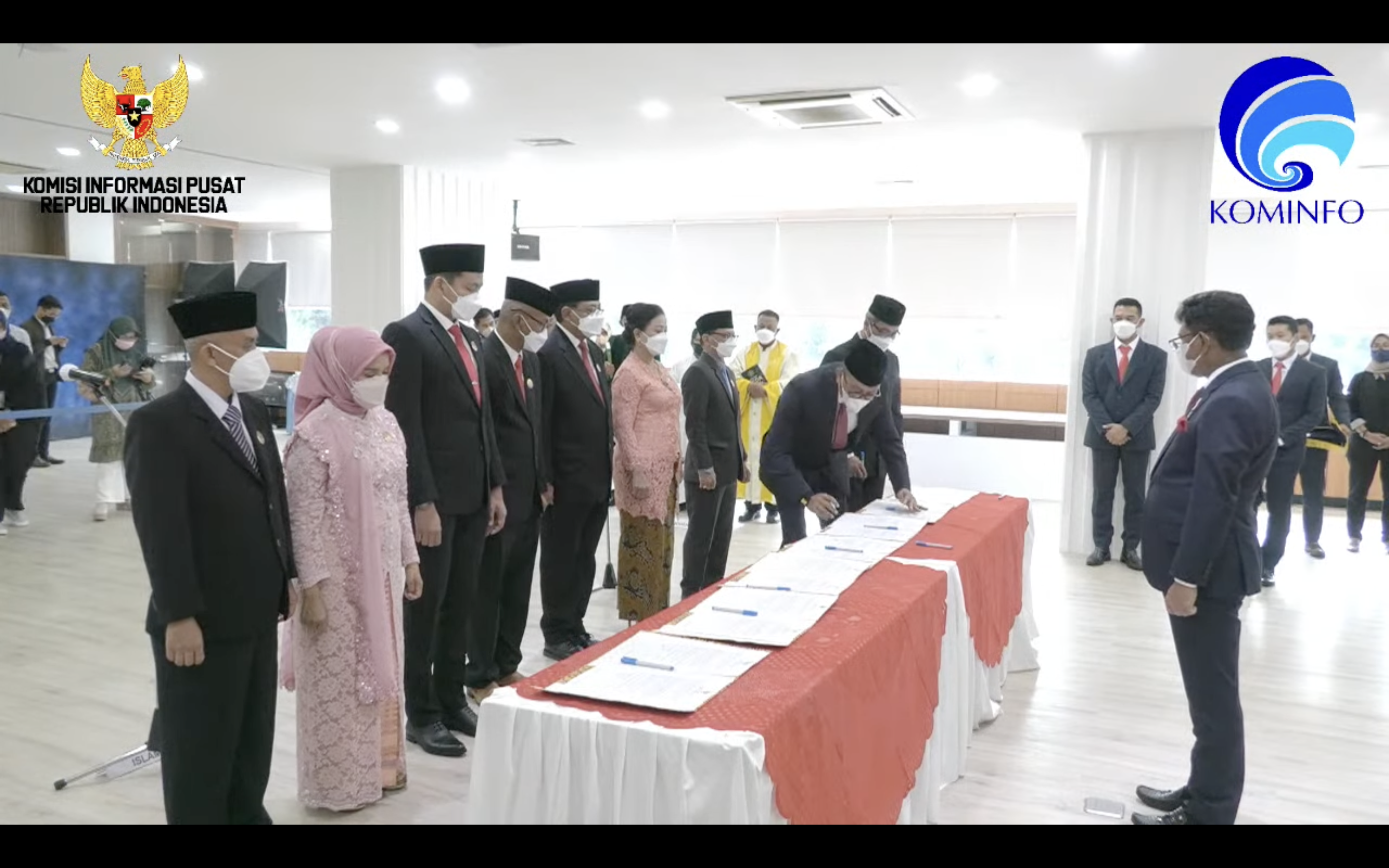 Pengambilan Sumpah Jabatan Anggota Komisi Informasi Pusat Periode 2022 - 2026