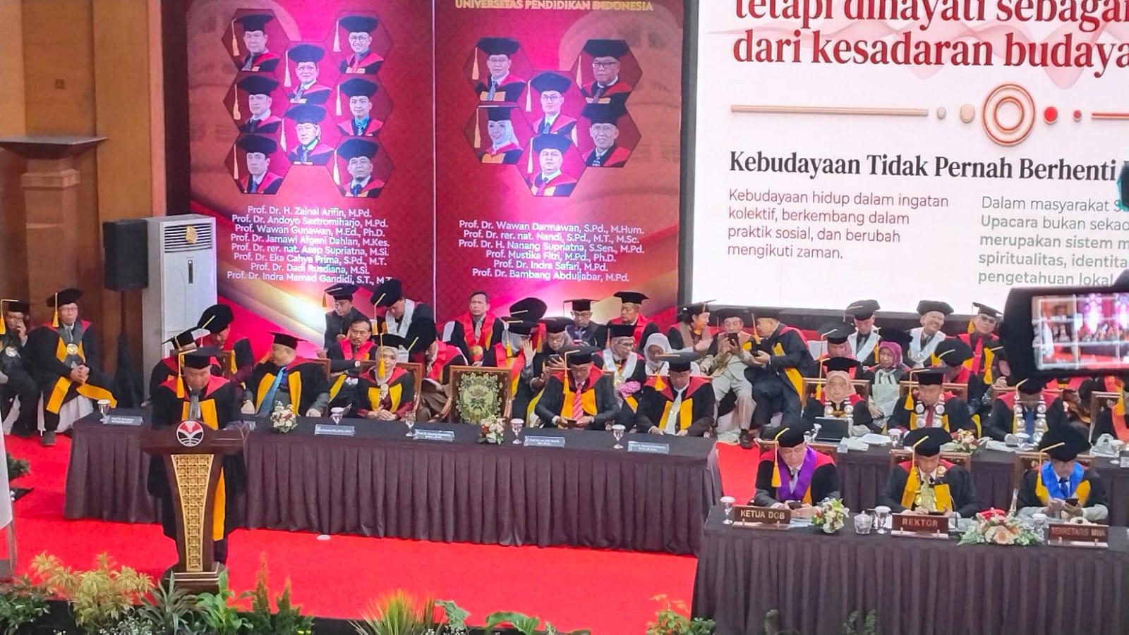 Dari Tradisi Menuju Keilmuan Dunia: Prof. Dr. Nanang Supriatna, M.Pd Dikukuhkan sebagai Guru Besar Kajian Seni Tradisional UPI