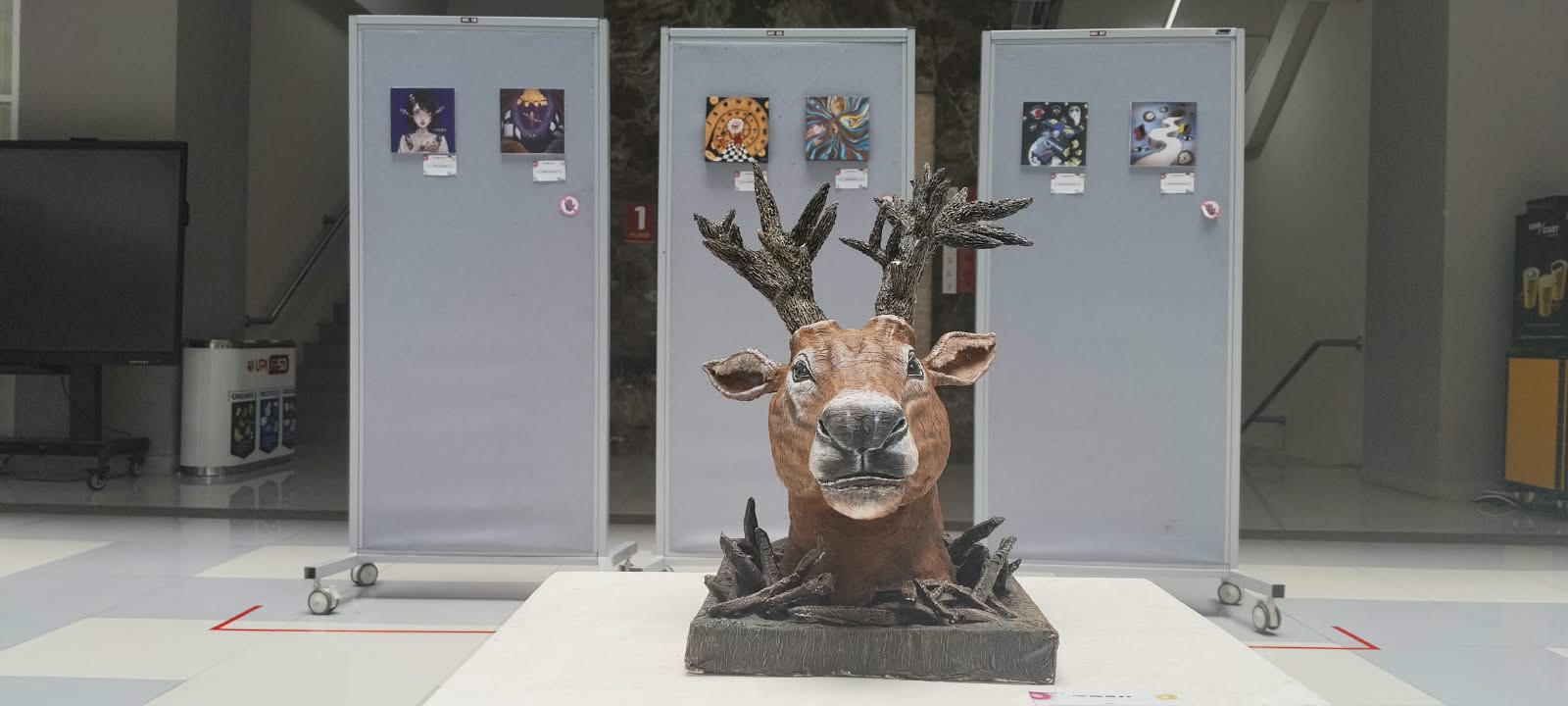 DREAMURA, Pameran Mahasiswa Pendidikan Seni Rupa FPSD UPI Mengajak Publik Menjelajahi Dunia Mimpi melalui Karya Visual